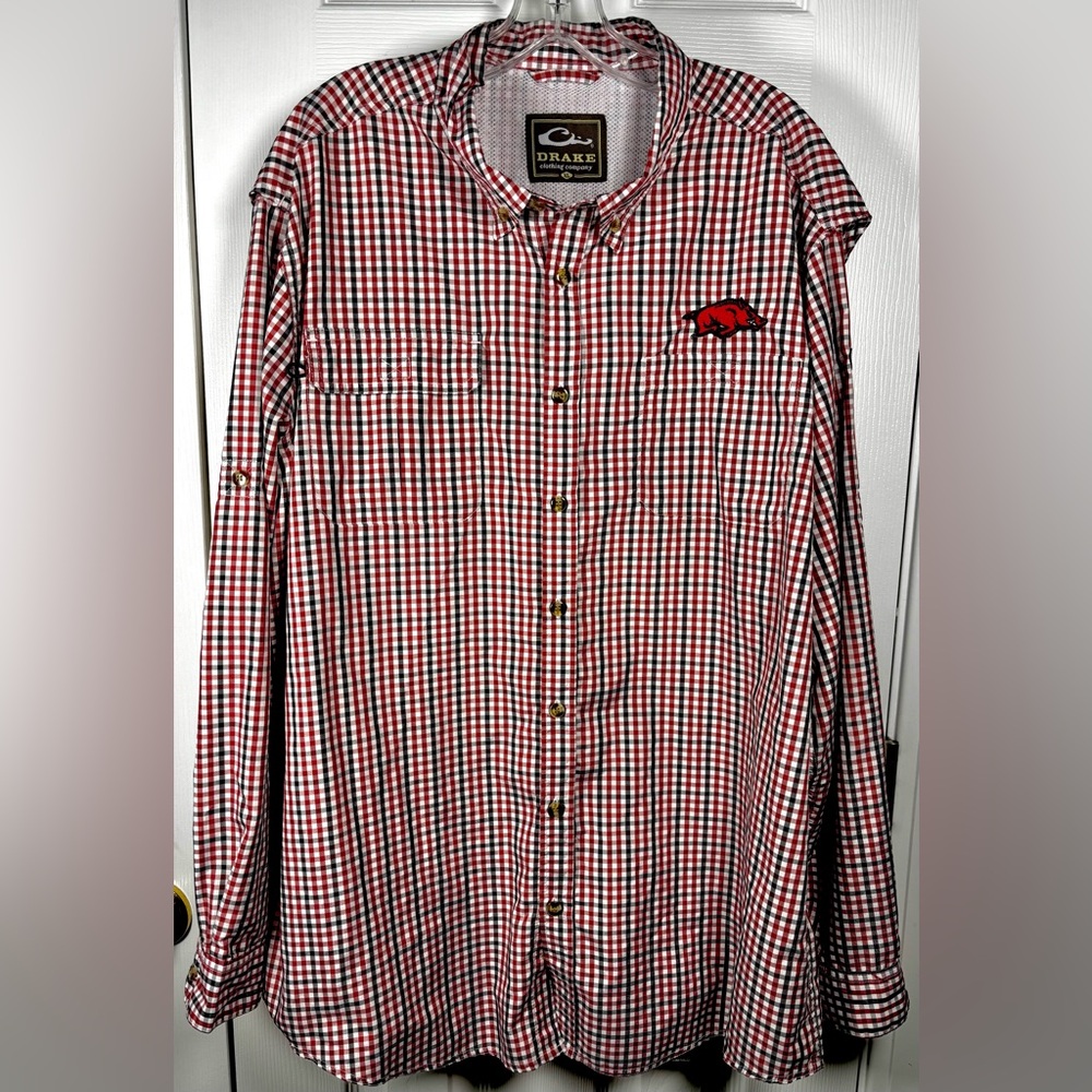 Drake Men’s Long Sleeve Razorbacks Arkansas Vented Red Black Button Down XL